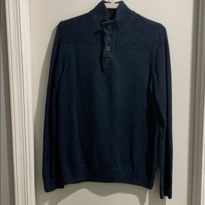 Dark blue sweater with buttons and collar